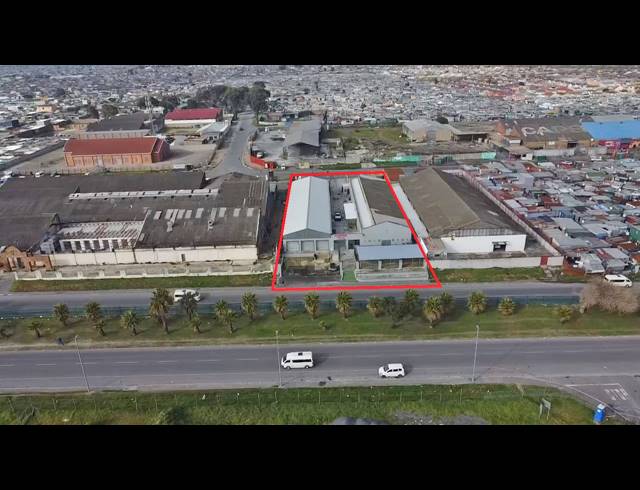 1,400M² WAREHOUSE FOR SALE IN PHILIPPI